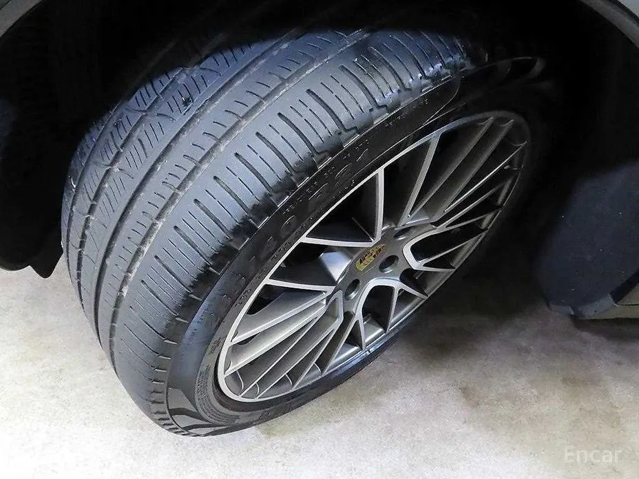 Фото 19 - Porsche Cayenne