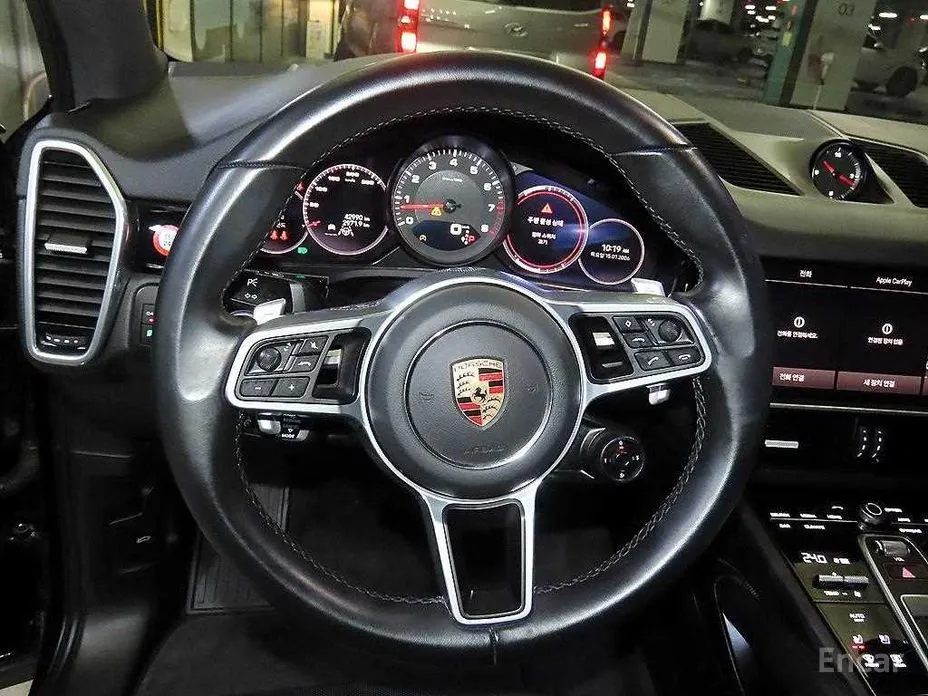 Фото 8 - Porsche Cayenne