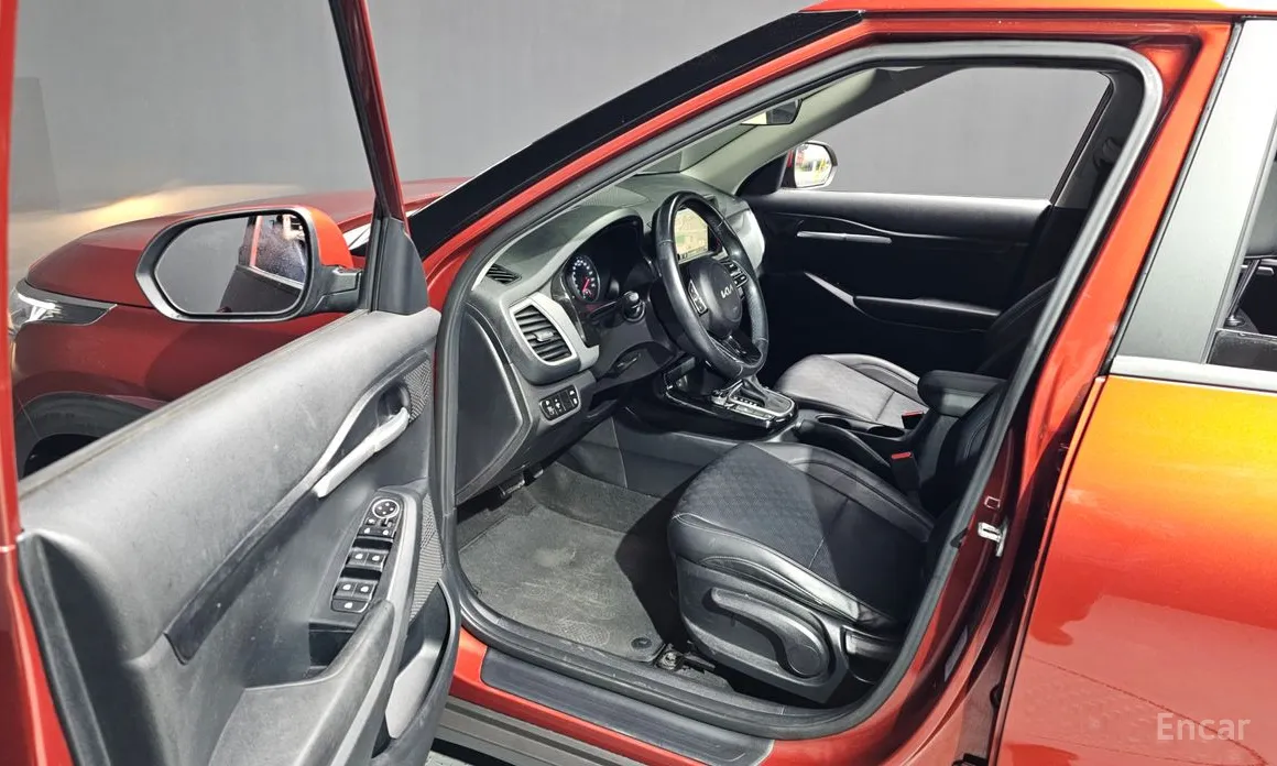 Фото 10 - Kia Seltos