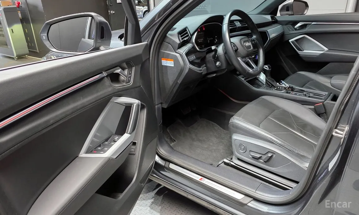 Фото 11 - Audi Q3