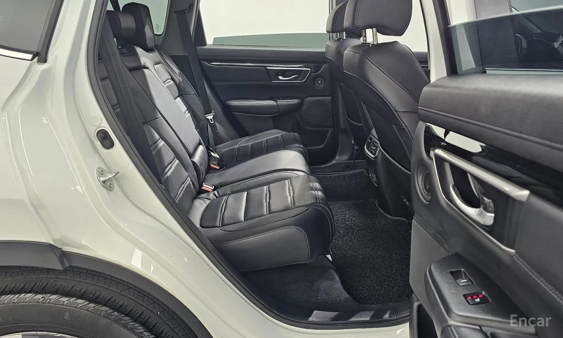 Фото 12 - Honda CR-V