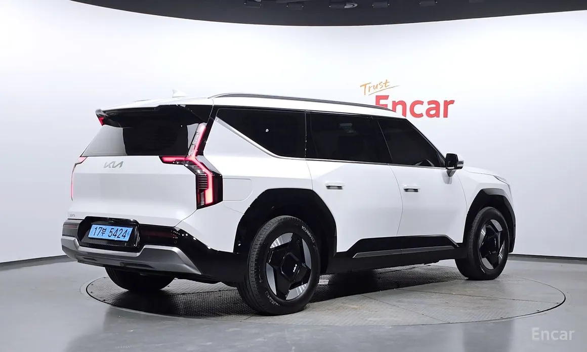 Фото 2 - Kia EV9
