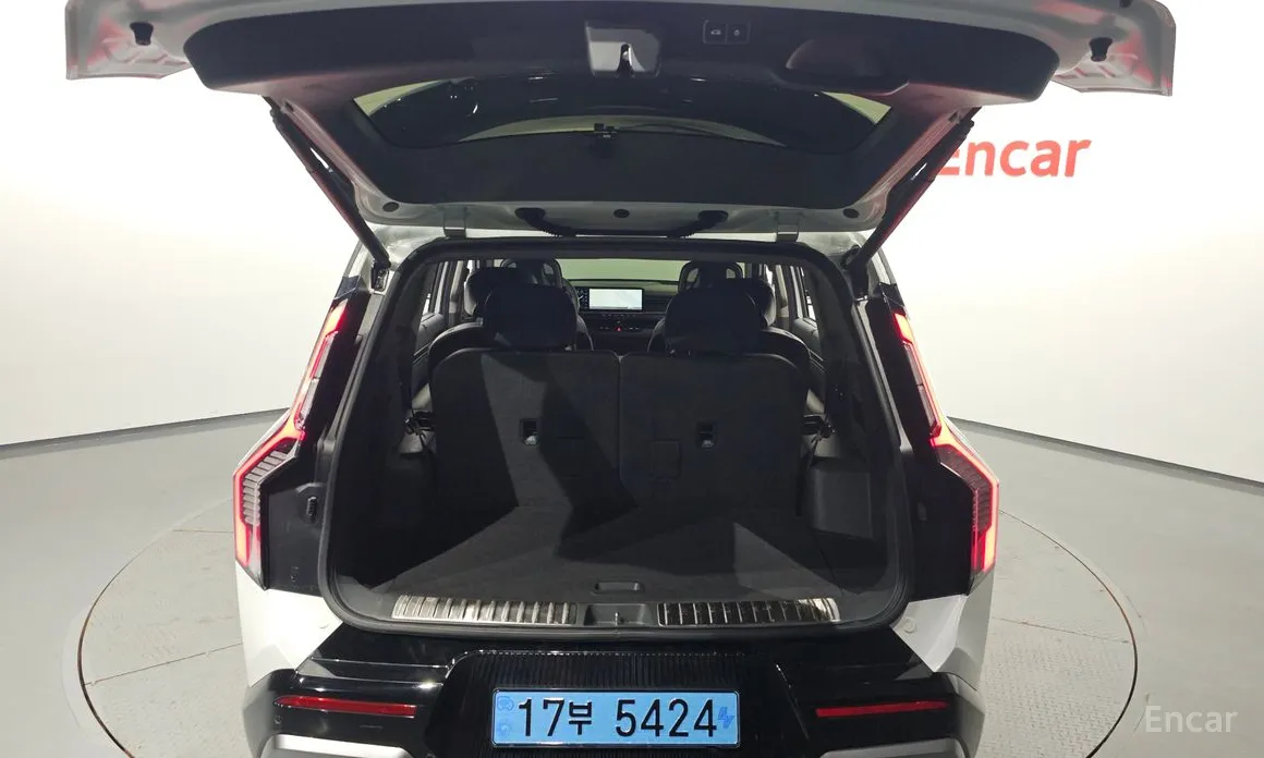 Фото 20 - Kia EV9