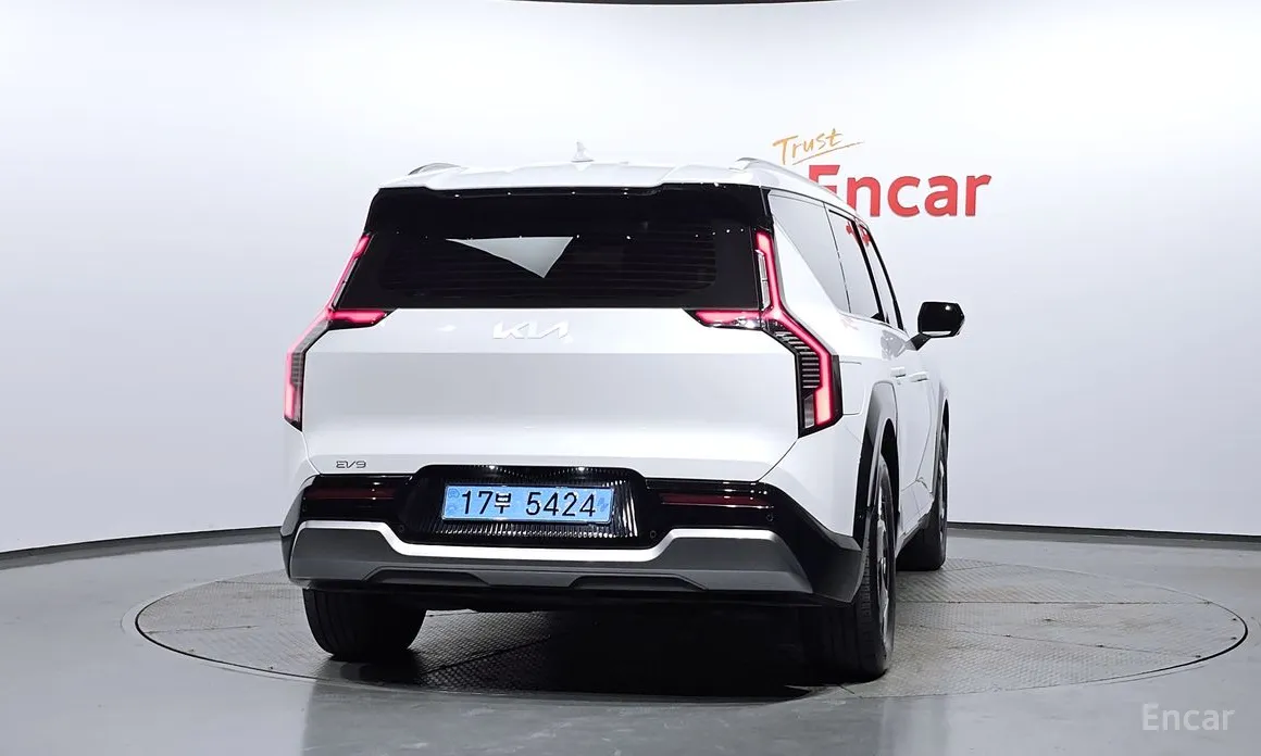Фото 4 - Kia EV9