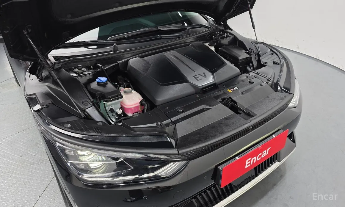 Фото 6 - Kia EV6