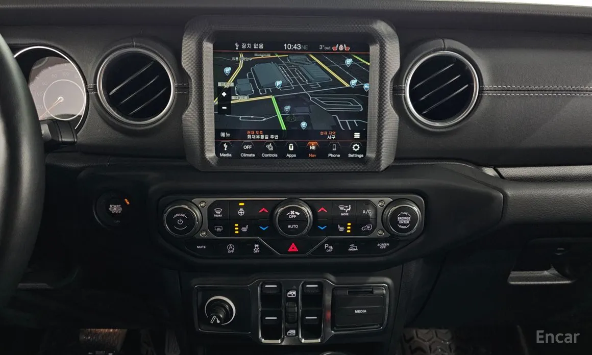 Фото 15 - Jeep Wrangler