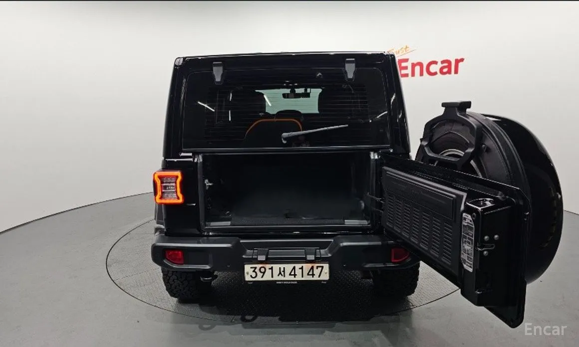 Фото 20 - Jeep Wrangler