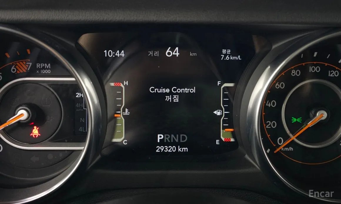 Фото 8 - Jeep Wrangler