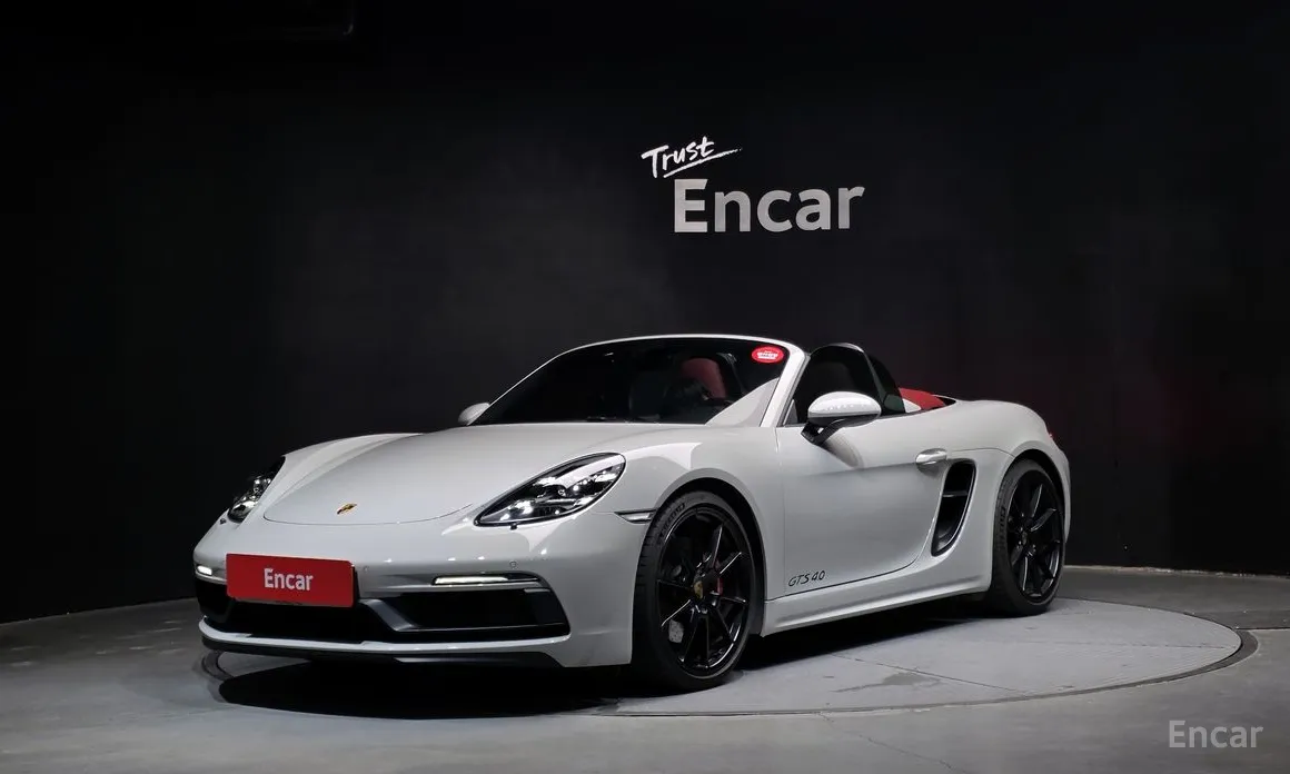 Фото 1 - Porsche 718