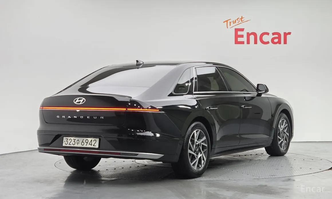 Фото 2 - Hyundai Grandeur