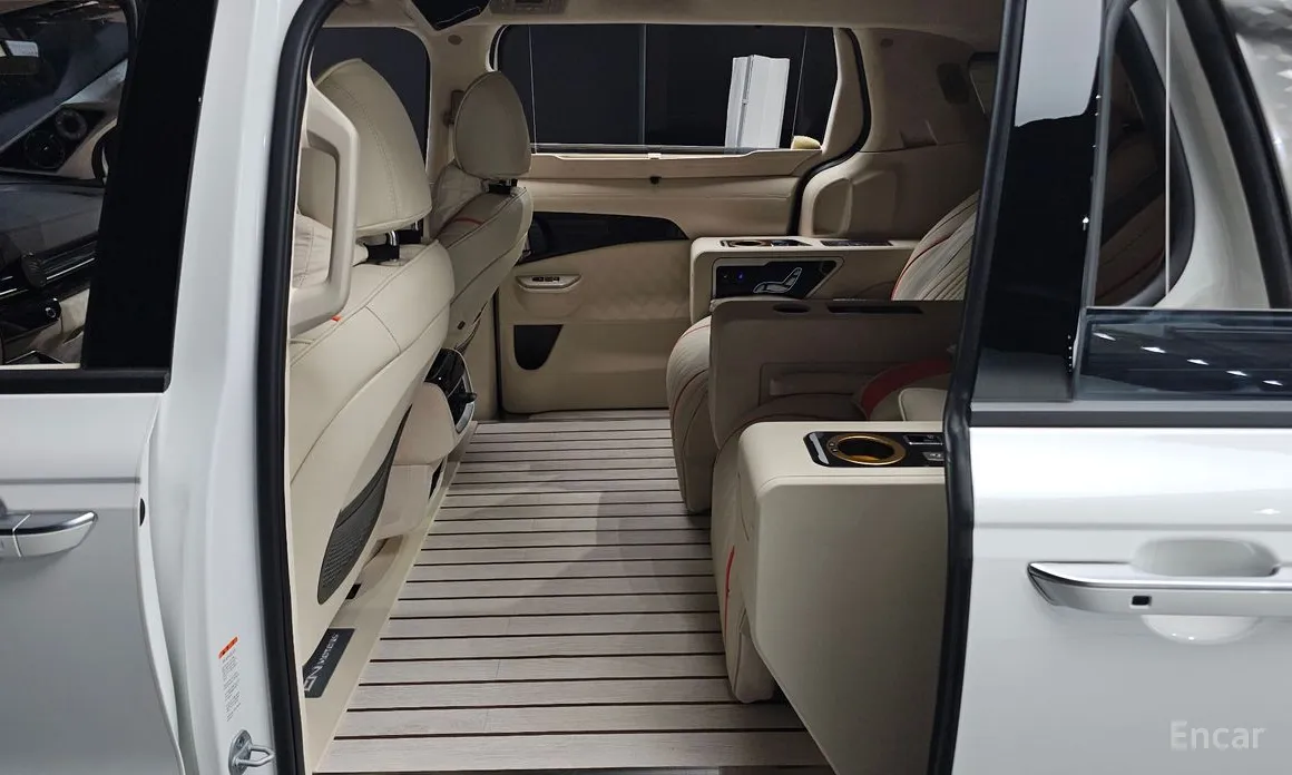 Фото 12 - Kia Carnival