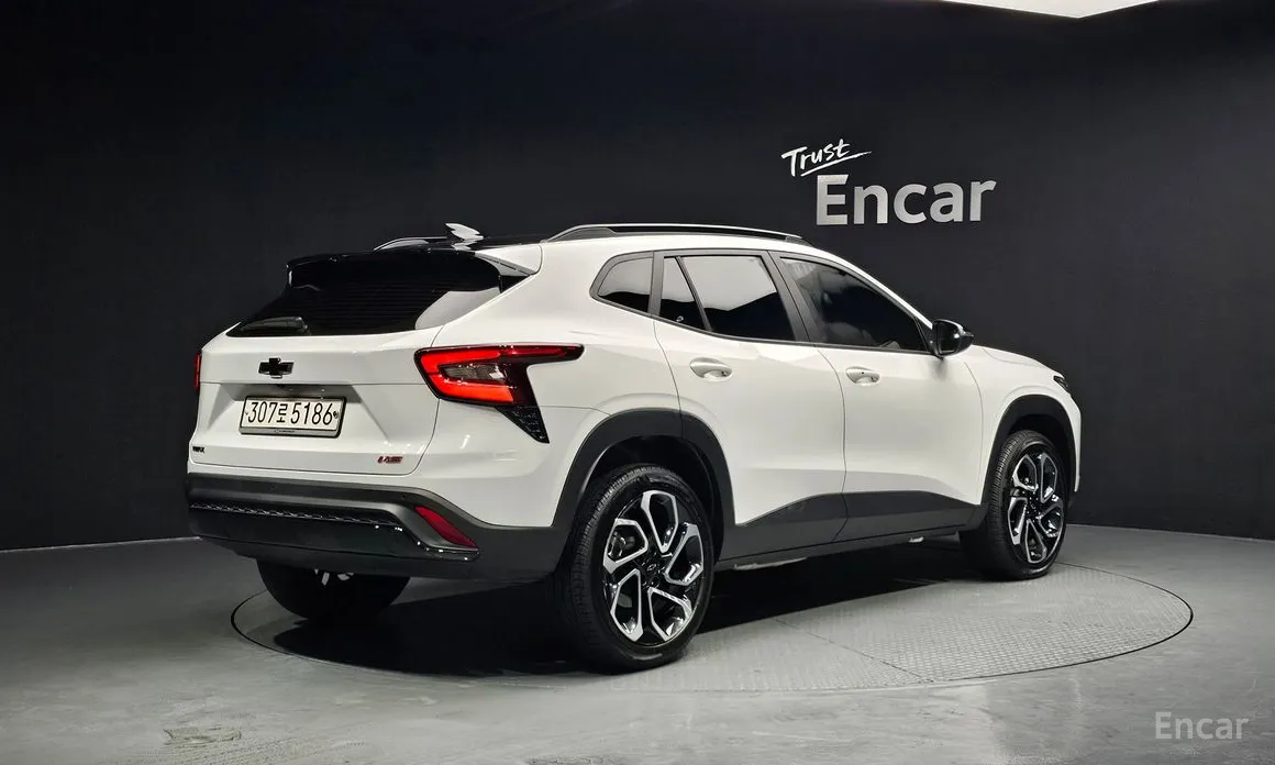 Фото 2 - Chevrolet Trax