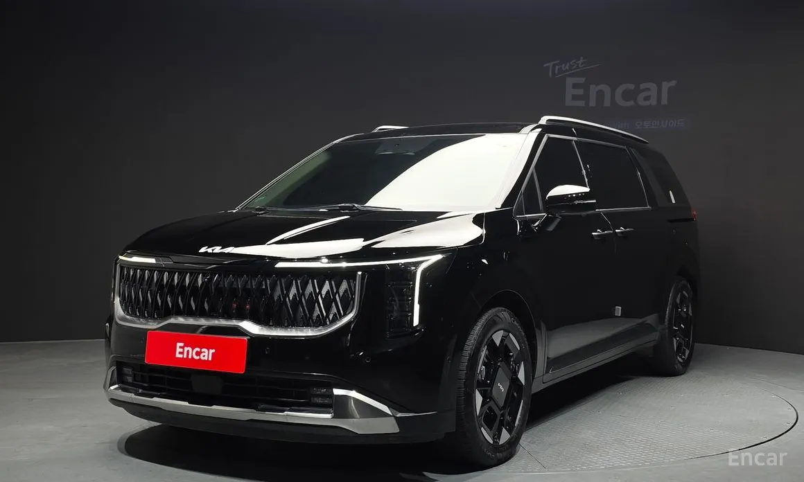 Фото 1 - Kia Carnival