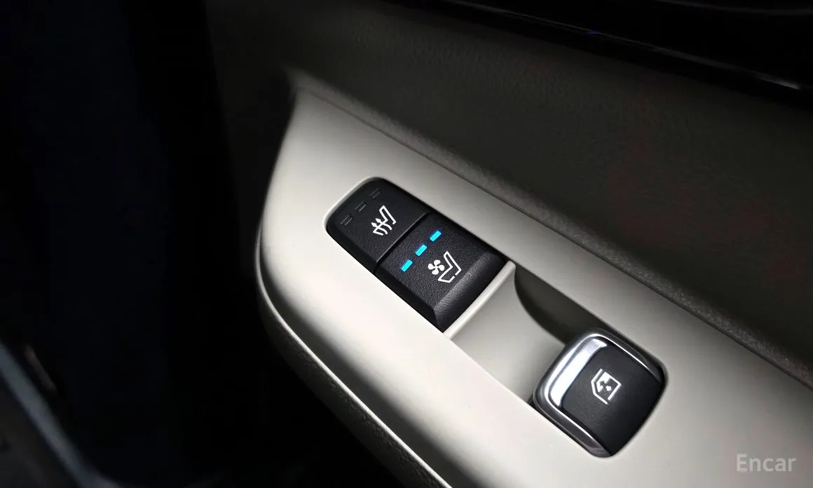 Фото 18 - Kia Carnival