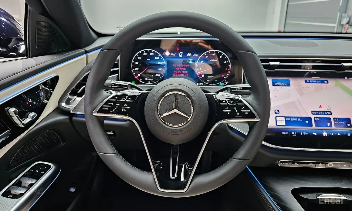 Фото 13 - Mercedes-Benz E-Class