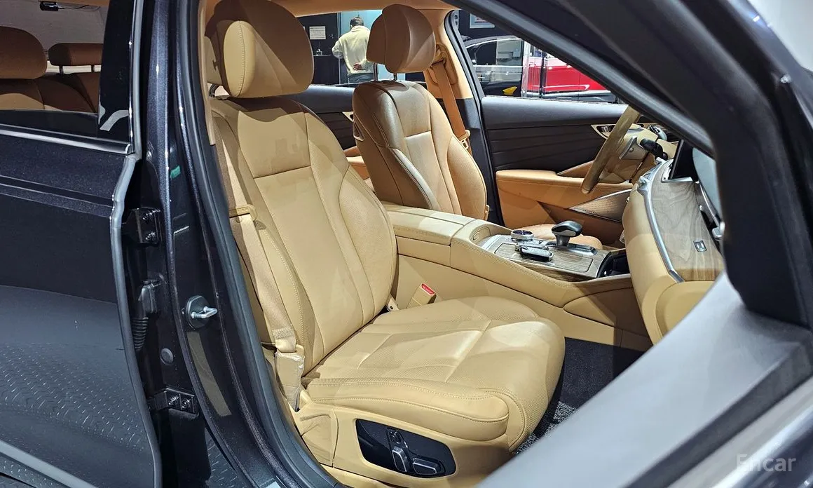 Фото 10 - Kia K9