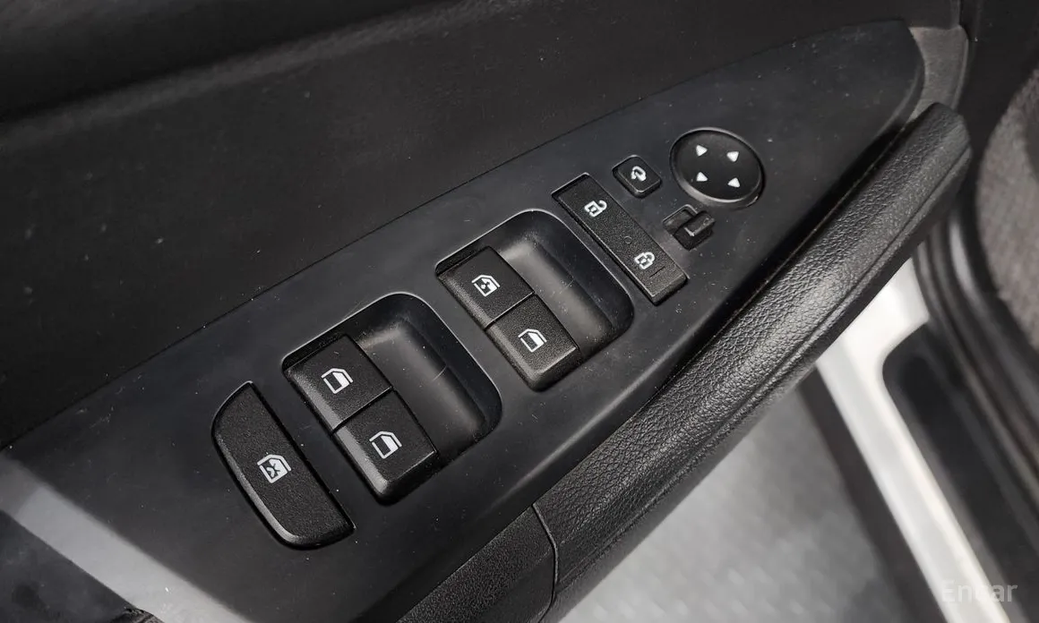 Фото 14 - Kia Sportage