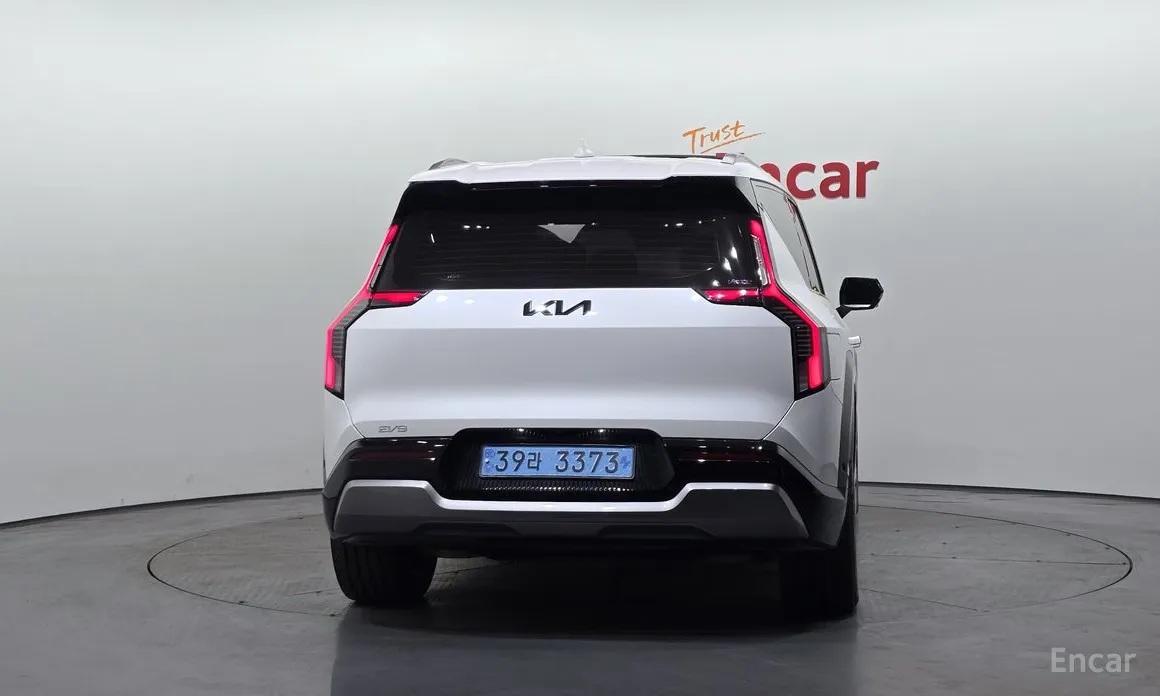 Фото 4 - Kia EV9