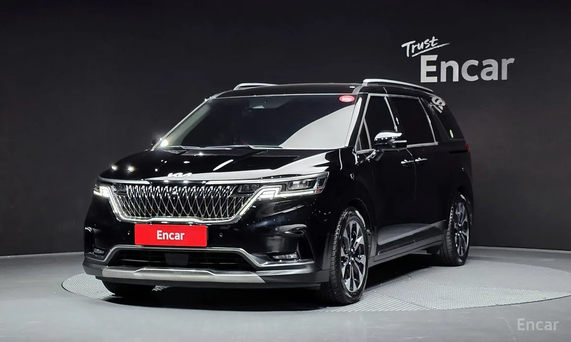 Фото 1 - Kia Carnival