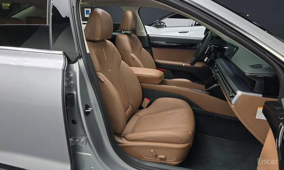 Фото 10 - Hyundai Grandeur