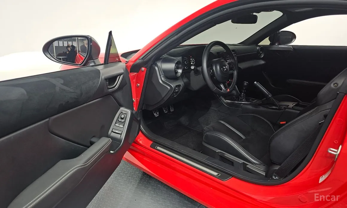 Фото 10 - Toyota 86