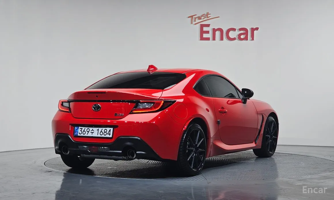 Фото 2 - Toyota 86