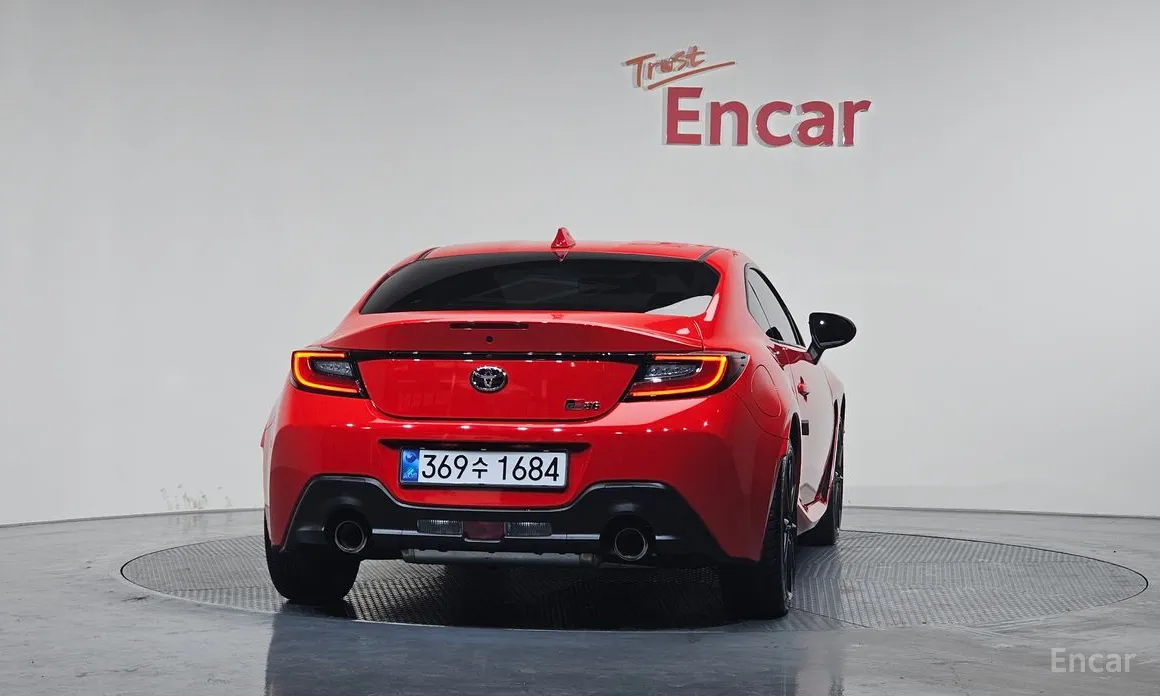 Фото 4 - Toyota 86