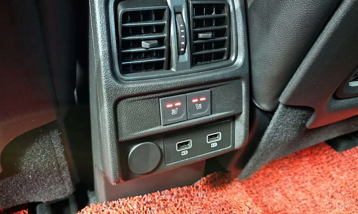 Фото 19 - Renault XM3