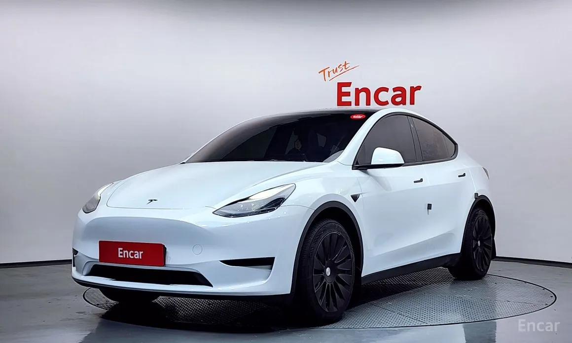 Фото 1 - Tesla Model Y