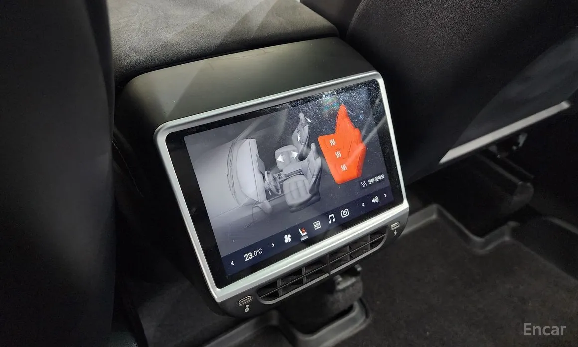 Фото 18 - Tesla Model Y