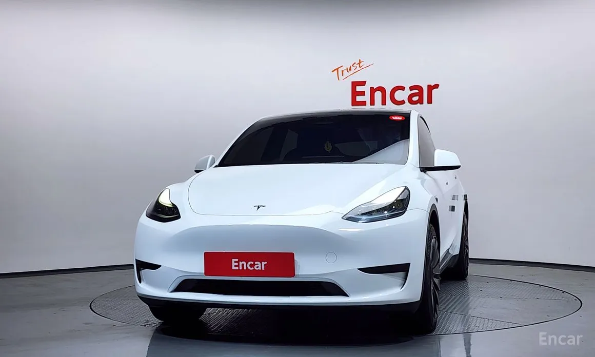 Фото 3 - Tesla Model Y