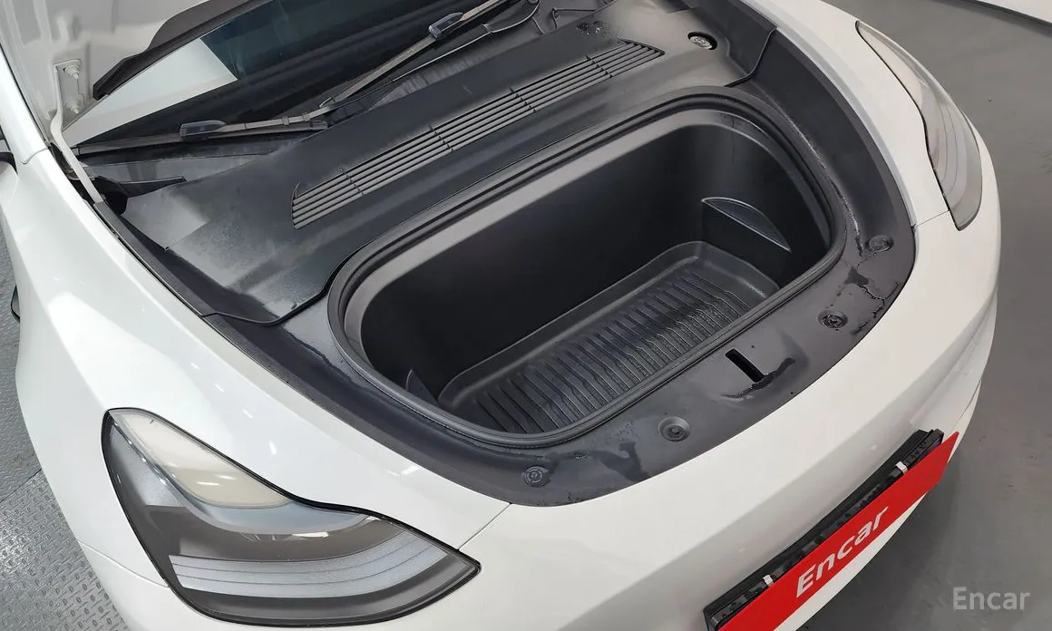 Фото 6 - Tesla Model Y