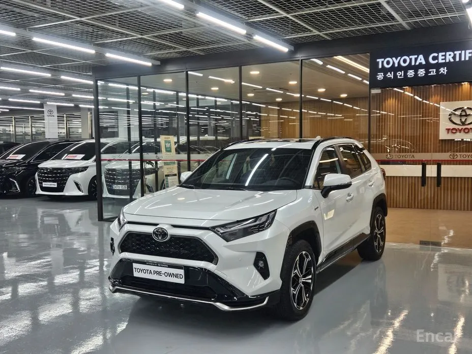 Фото 1 - Toyota RAV4