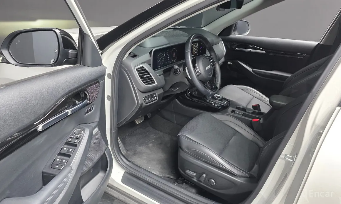 Фото 11 - Kia Seltos