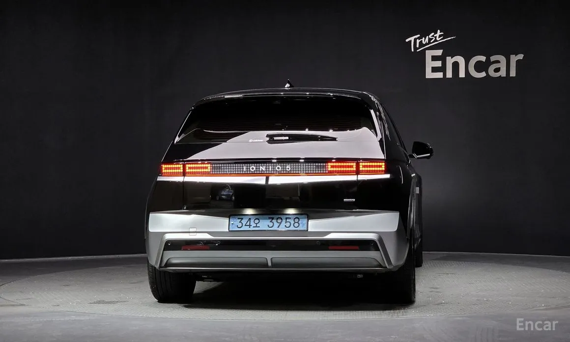 Фото 4 - Hyundai Ioniq 5