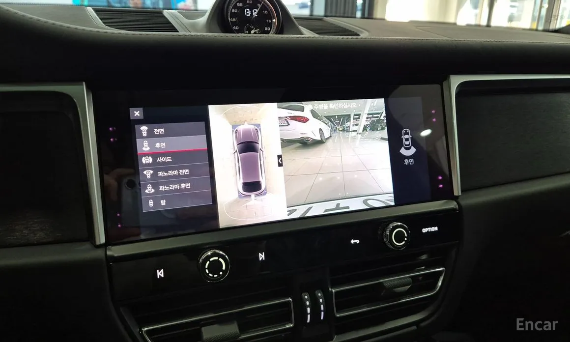 Фото 17 - Porsche Macan