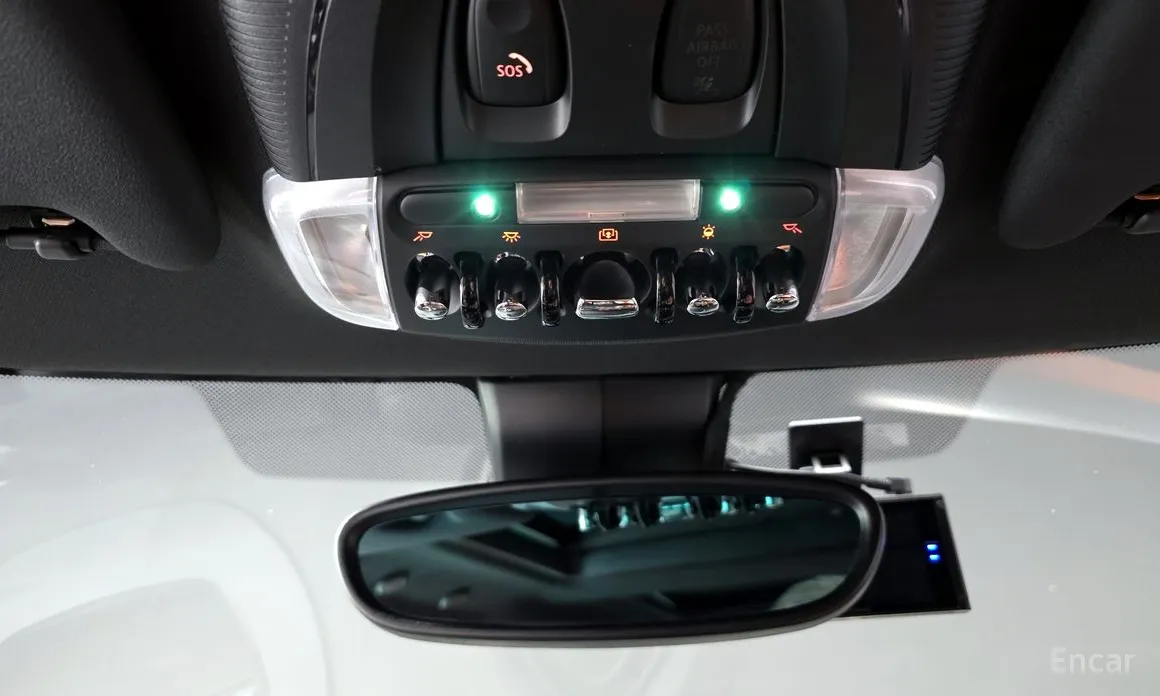 Фото 17 - Mini Cooper