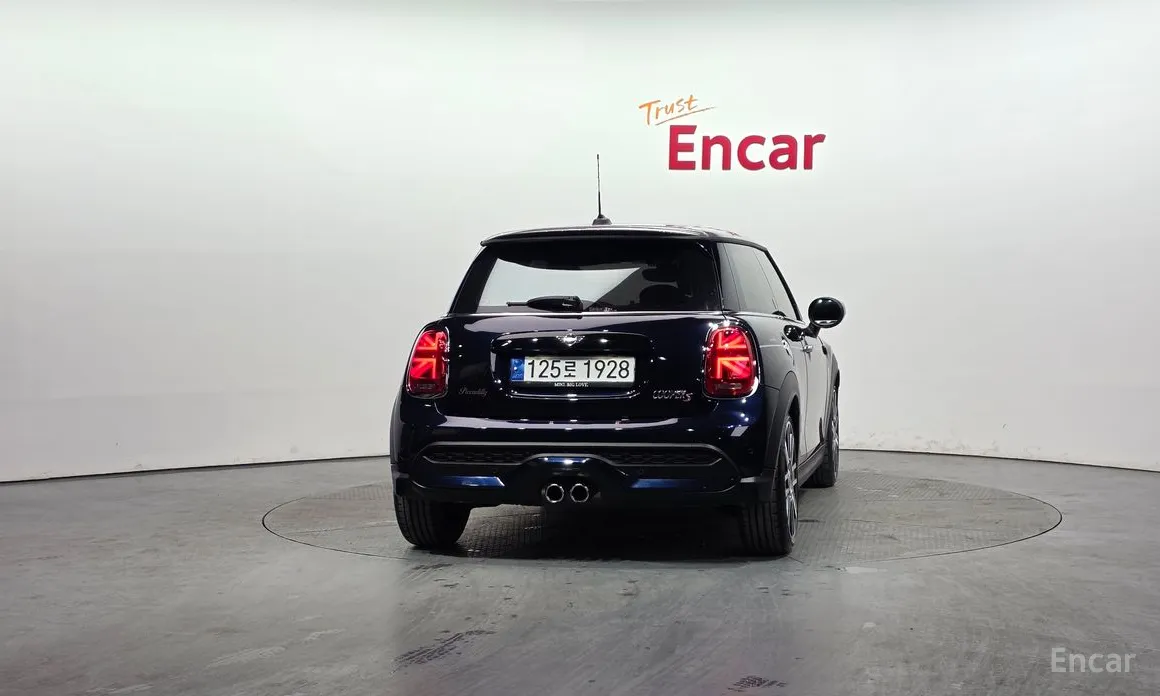 Фото 4 - Mini Cooper