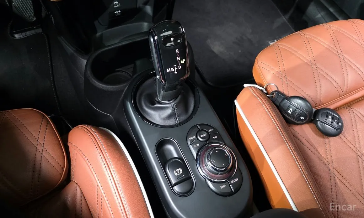 Фото 9 - Mini Cooper