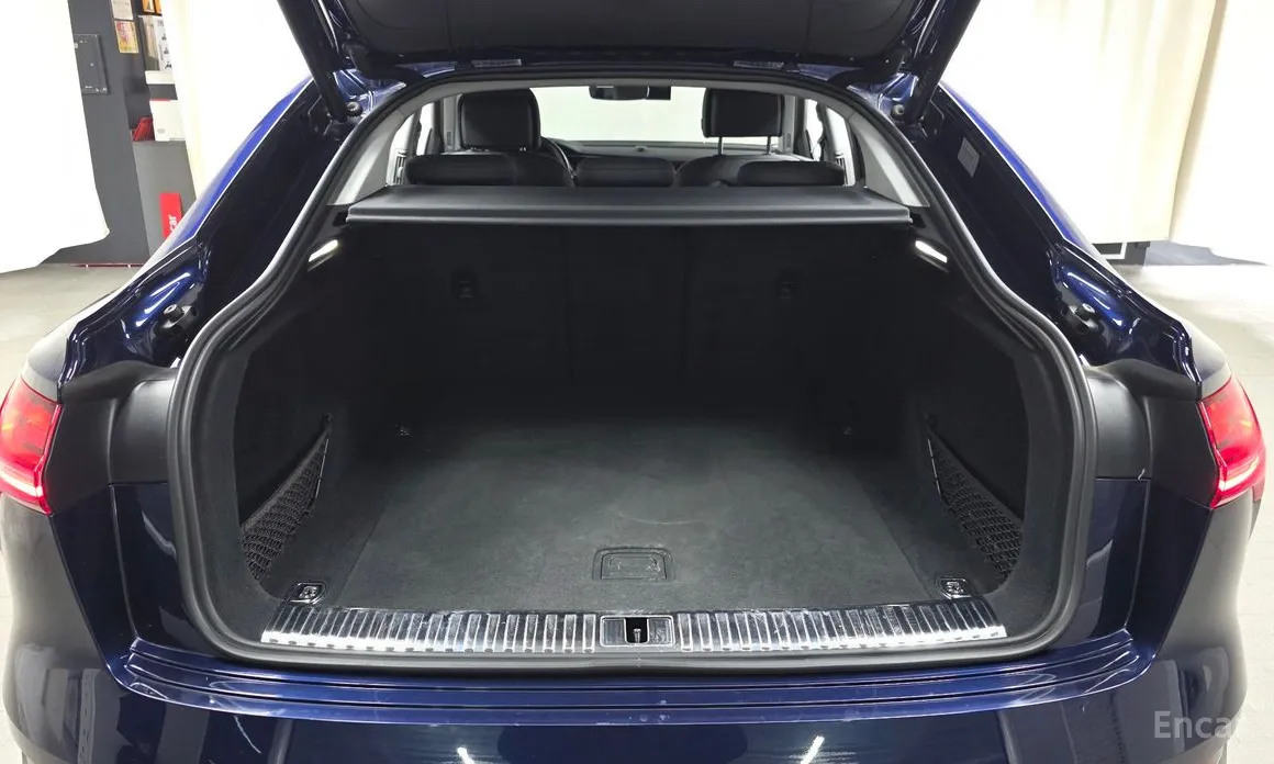 Фото 20 - Audi e-tron