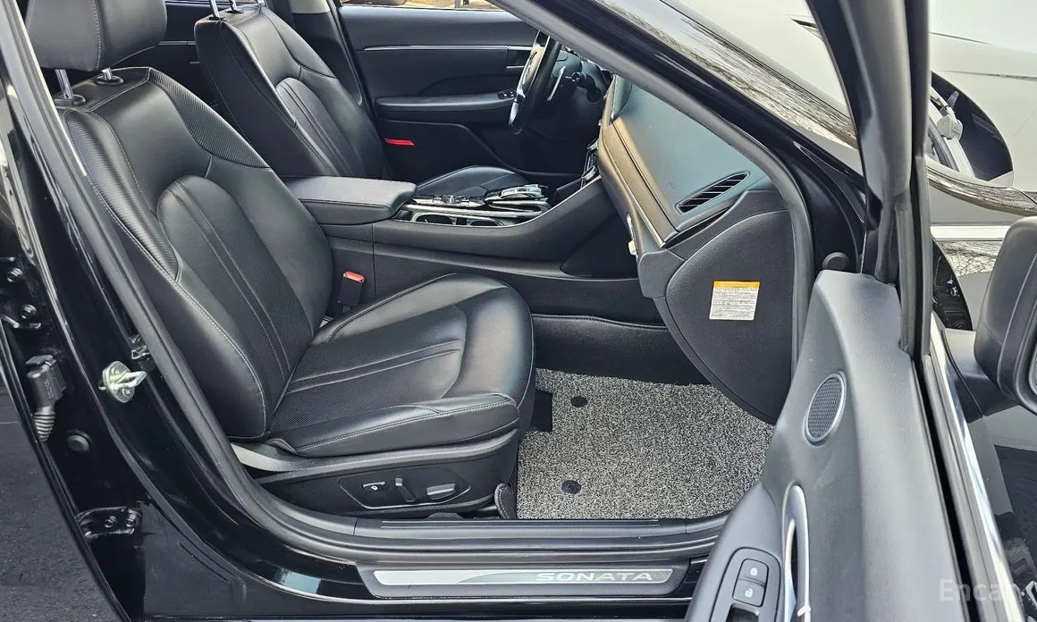 Фото 10 - Hyundai Sonata