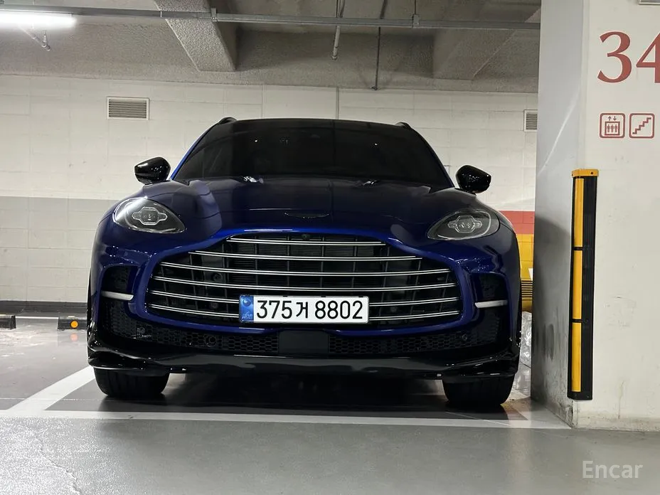 Фото 3 - Aston Martin DBX