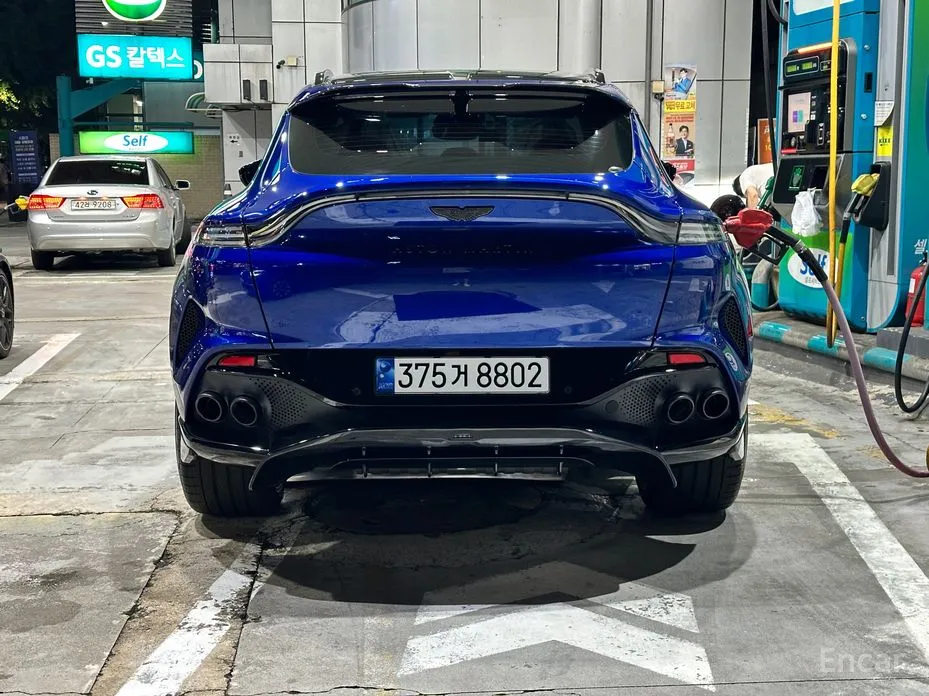 Фото 6 - Aston Martin DBX