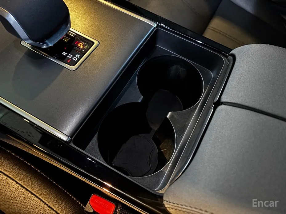 Фото 15 - Land Rover Range Rover Velar