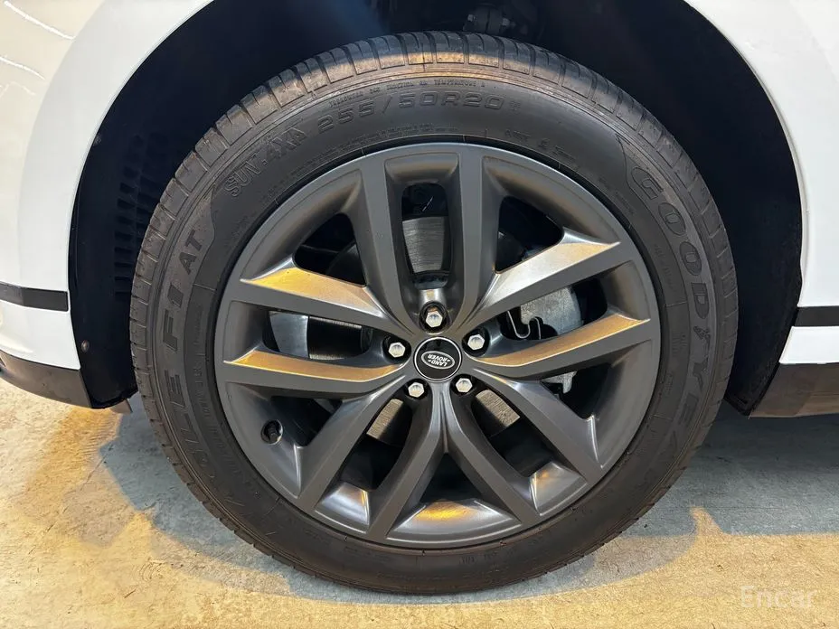 Фото 5 - Land Rover Range Rover Velar