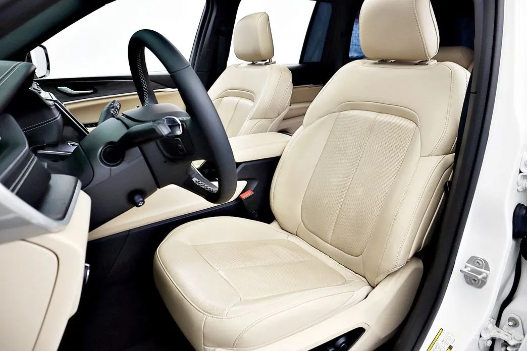 Фото 17 - Jeep Cherokee