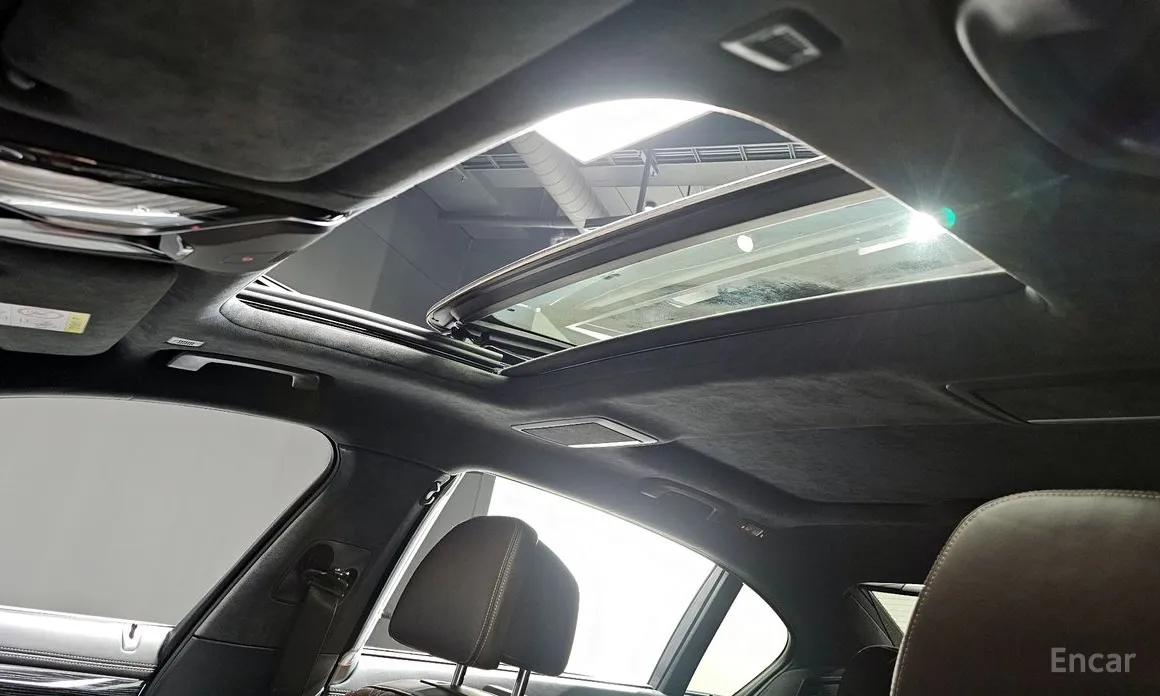 Фото 19 - BMW 7 Series