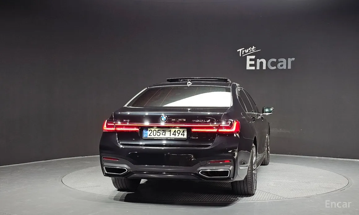 Фото 4 - BMW 7 Series