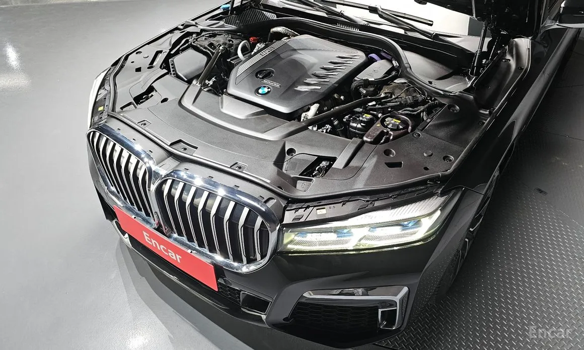 Фото 6 - BMW 7 Series