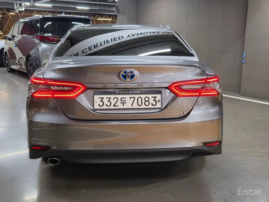 Фото 4 - Toyota Camry